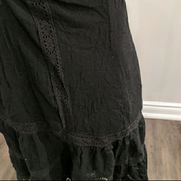 NWT GUESS Black Crochet Embroidery Dress - Picture 4 of 7